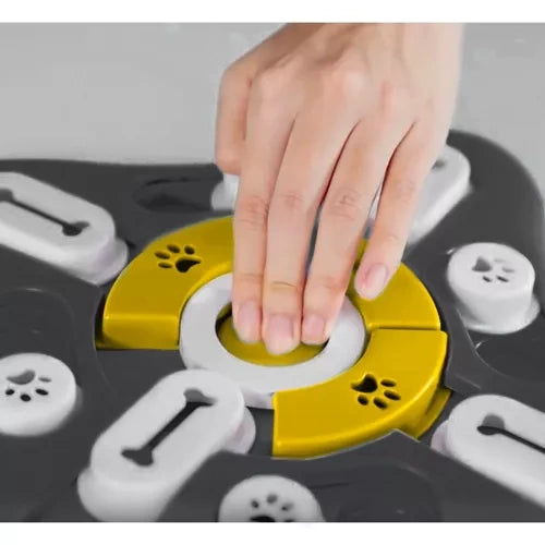 Interaktivna Igračka za Pse s Posudom za Usporavanje Jedenja 25.5 x 25.5 x 2.5 cm Crno-Žuto-Bijela