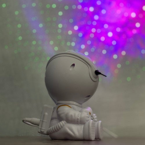 LED Projektor Zvijezda Astronaut Bijeli 12 x 18 x 6.5 cm s Daljinskim