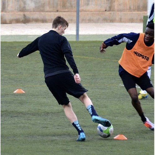 Set Trening Čunjeva 50 Komada u 5 Boja s Postoljem i Torbom