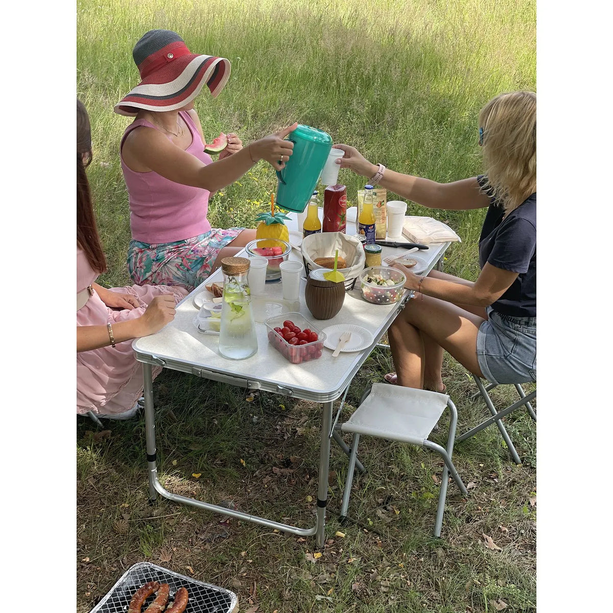 Kamp Set – Stol + 4 Stolice