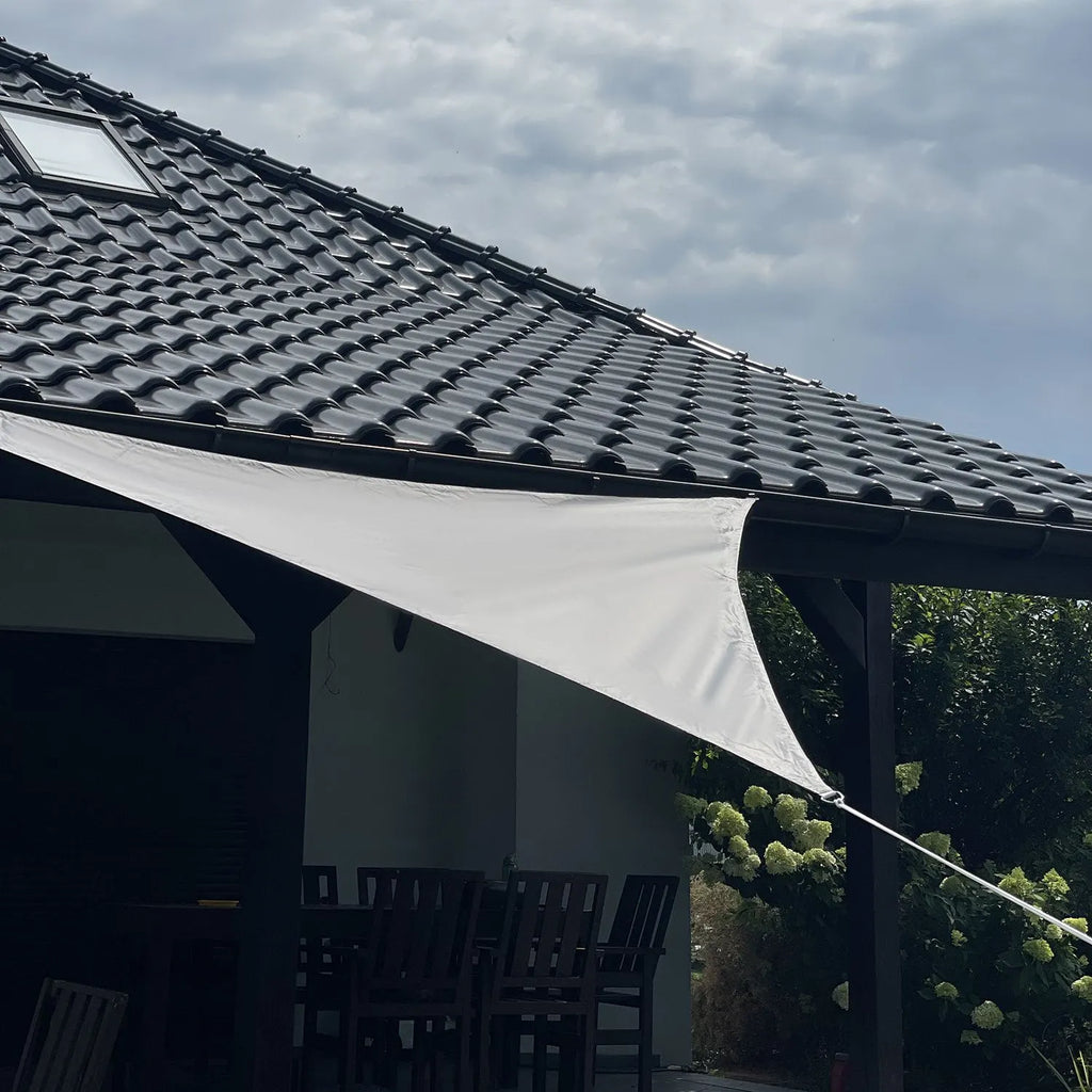 Trokutasto Sjenilo za Sunce 3x3x3m Sivo